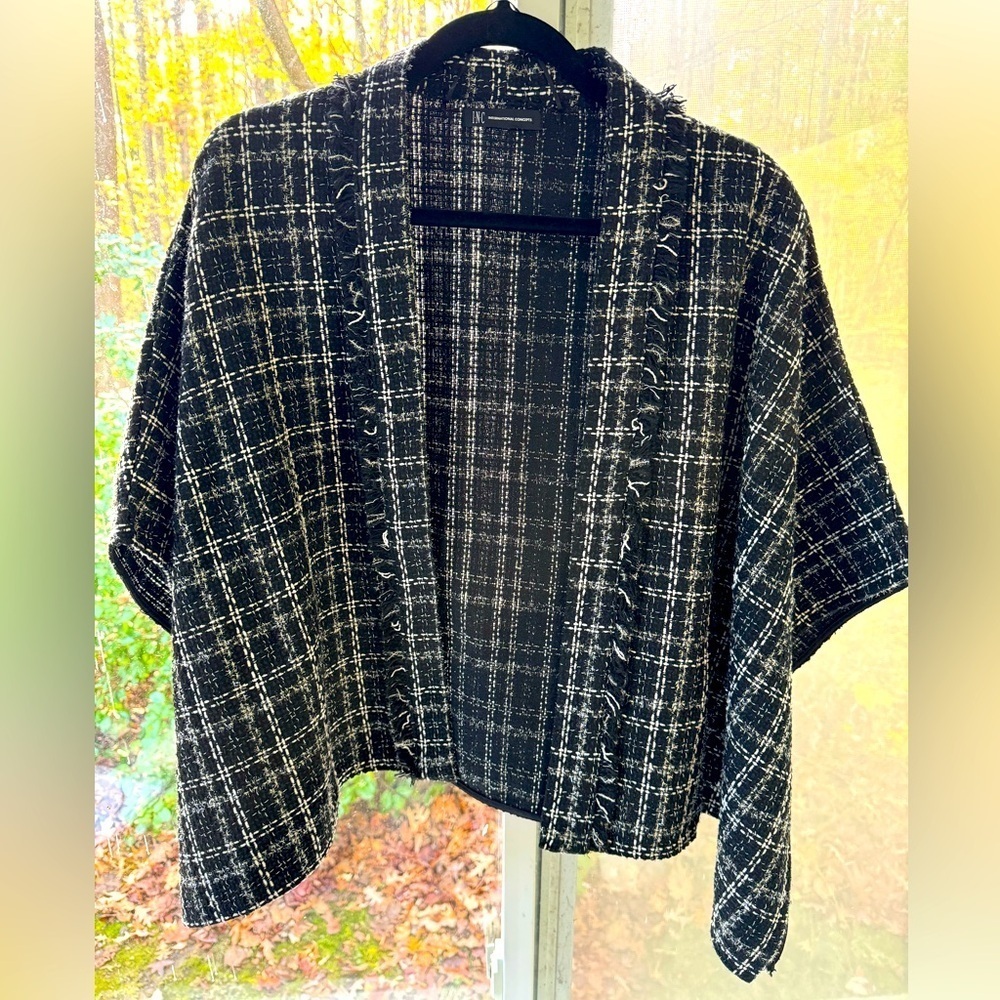INC International Concepts EUC Tweed topper Black & White‎ open front